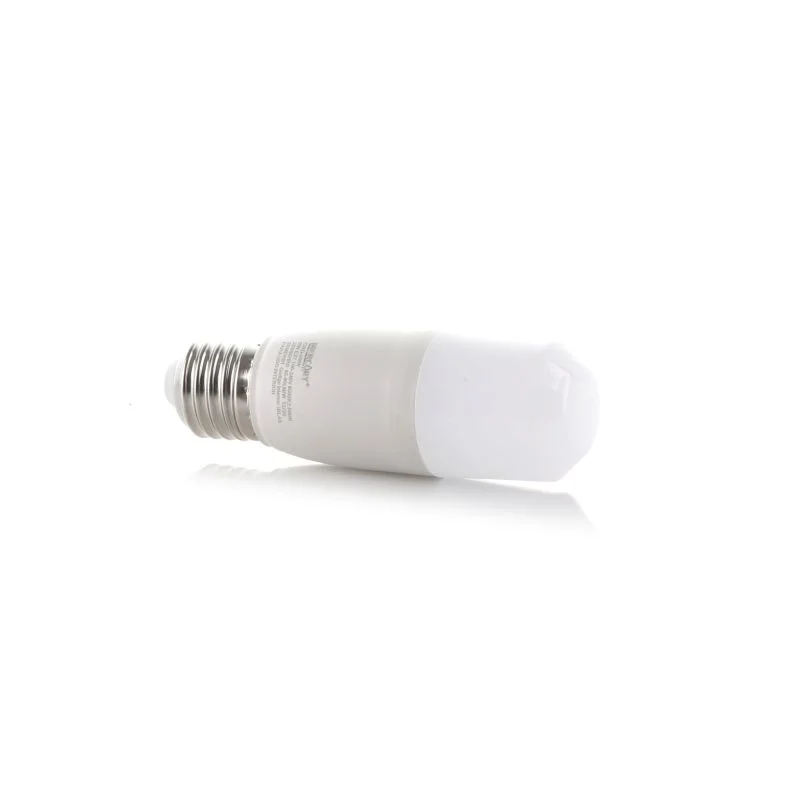 Bombillo LED tipo torpedo 9W con luz blanca y bajo consumo energético.
