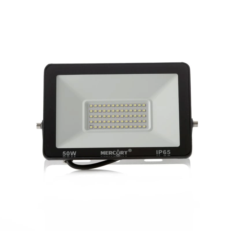 Reflector LED tipo tableta 50W con luz blanca de alta eficiencia.