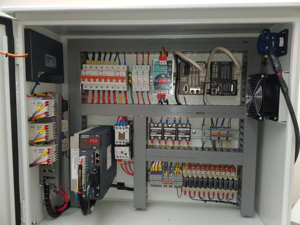 Automatización y ensamble de tableros eléctricos